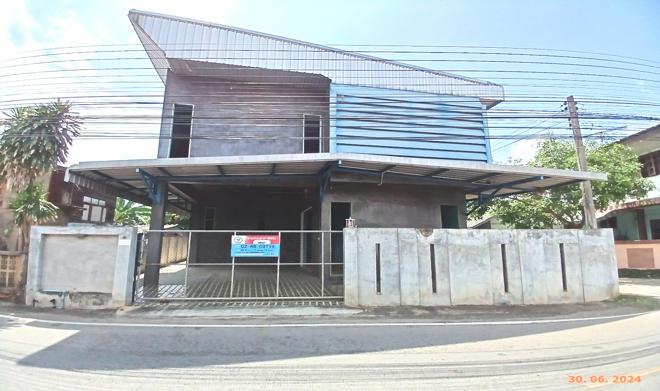 ชมพู เมืองลำปาง ลำปาง